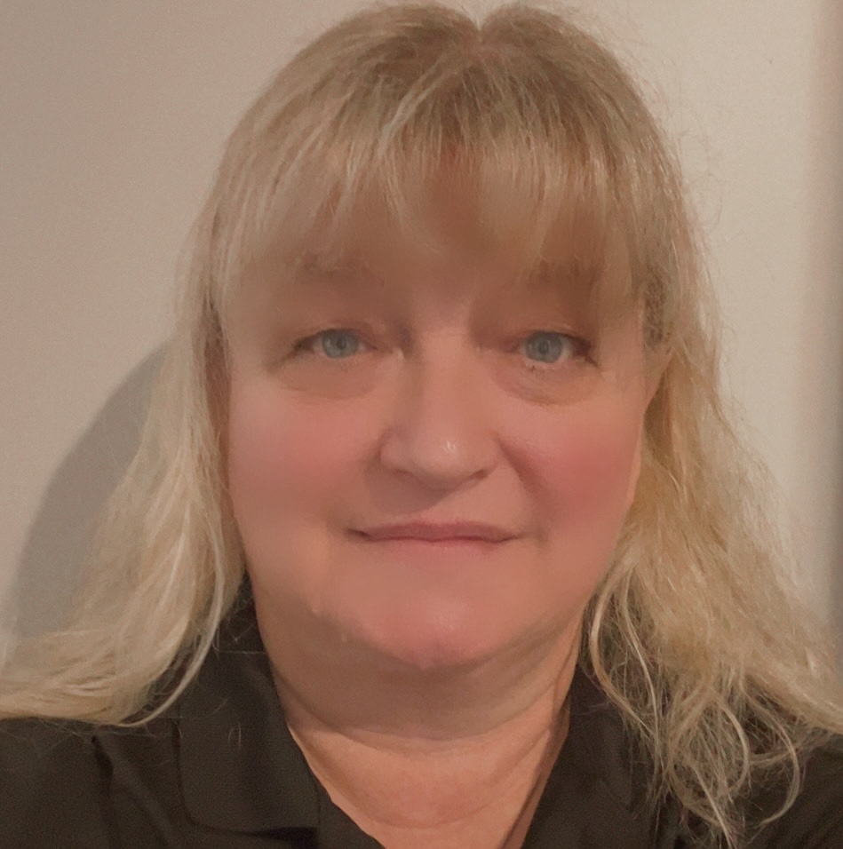 {"eId":"405046781954759","CameraPosition":2}